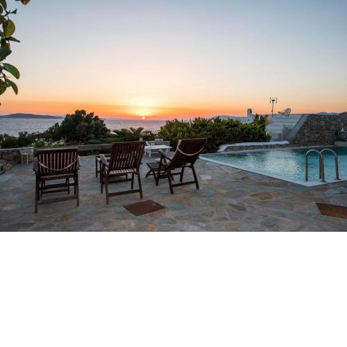 Villa Waves