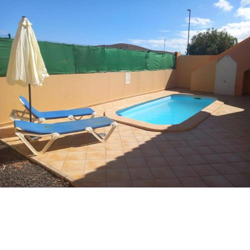 Villa with pool and 3 bedrooms