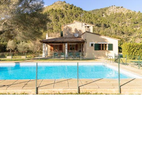 Villa with pool in a peaceful location in Pollensa