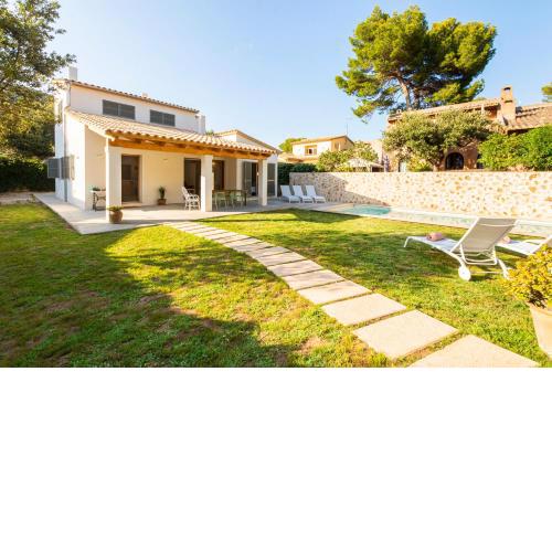 Villa with pool near the beach in Cala Sant Vicenç Special prices Car Hire for guests
