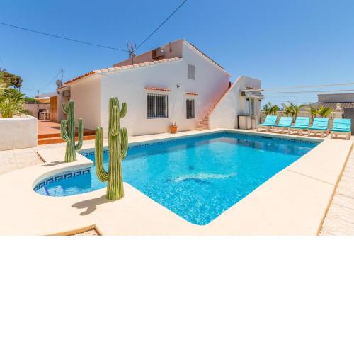Villa with private Heated pool