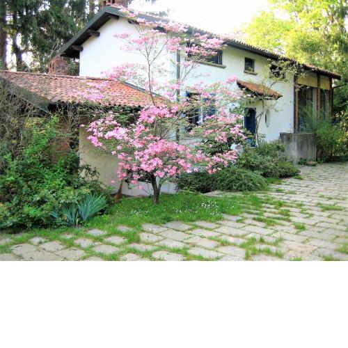 Villa with private pool and garden