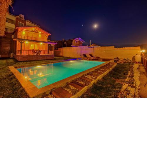 Villa with Private Pool and Jacuzzi for 4 People in Fethiye - Awz223