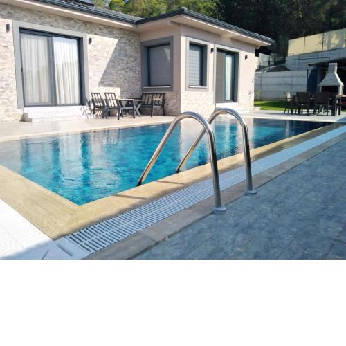 Villa with Private Pool Close to Beach in Fethiye