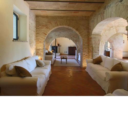 Villa with private pool on an estate near Assisi
