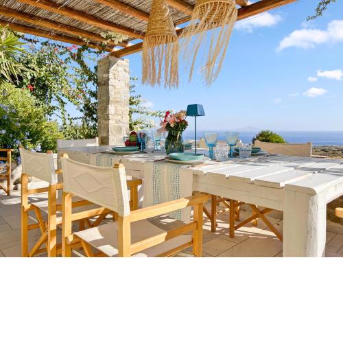 Villa with Seaview and Swimming Pool