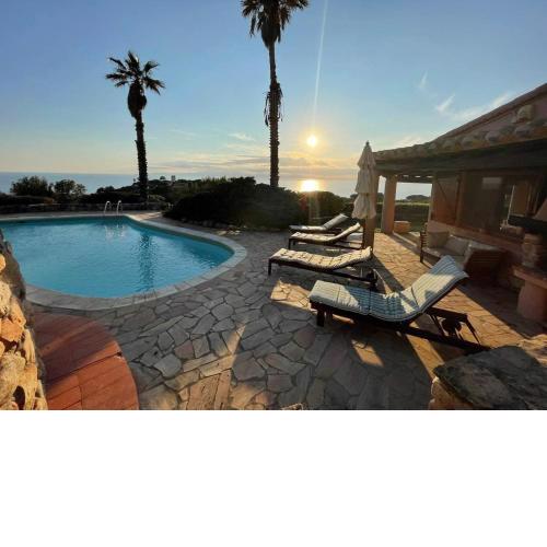 Villa with swimming pool and amazing view