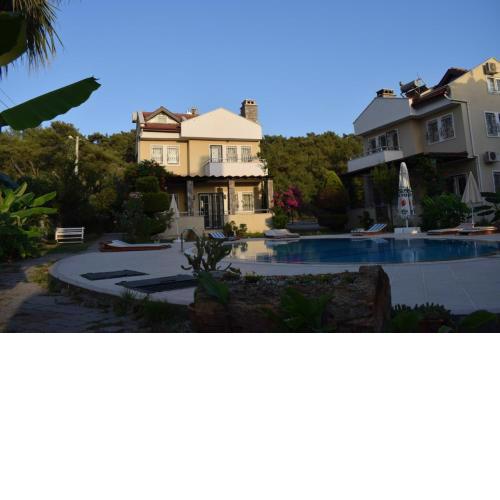 Villa with swimming pool at Çalış beach 3 bedrooms
