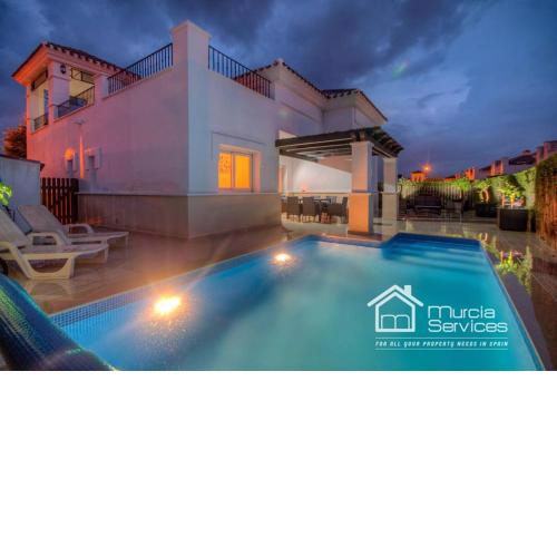 Villa with Three Bedrooms and Private Pool - DA4LT