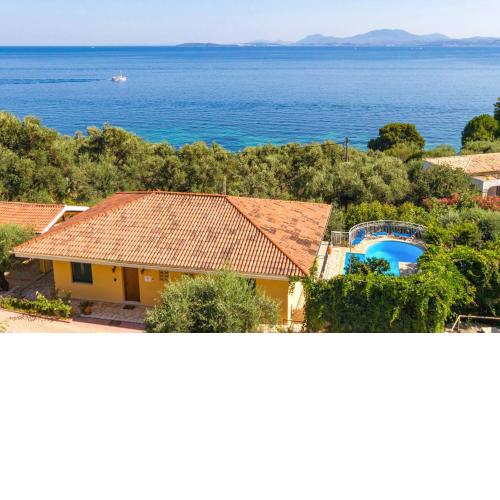 Villa Xenia by Villa Plus