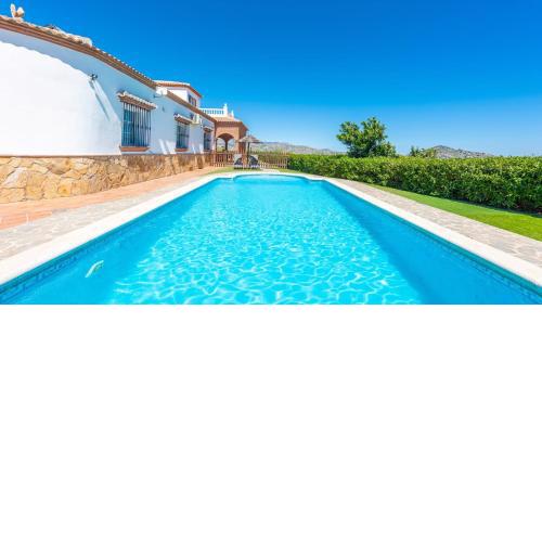 Villa Yasleni Arenas by Ruralidays
