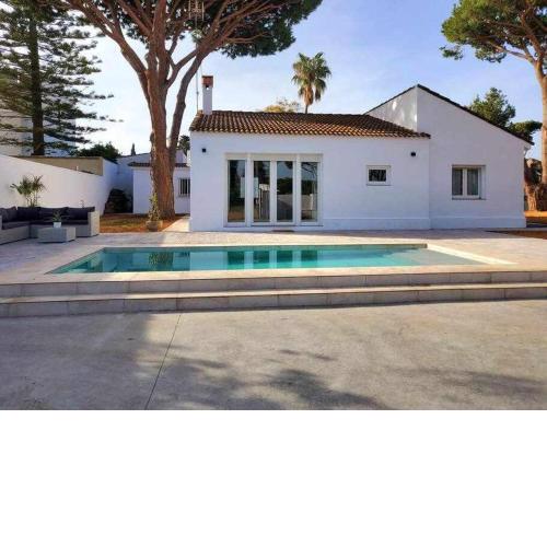 Villa yoli 26 chalet con piscina cerca de la playa
