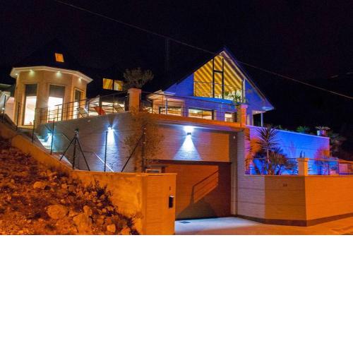 Villa YURIMAR