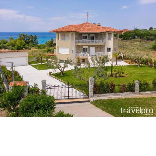 Villa Zeria by TravelPro Services- Nea Potidaia Halkidiki