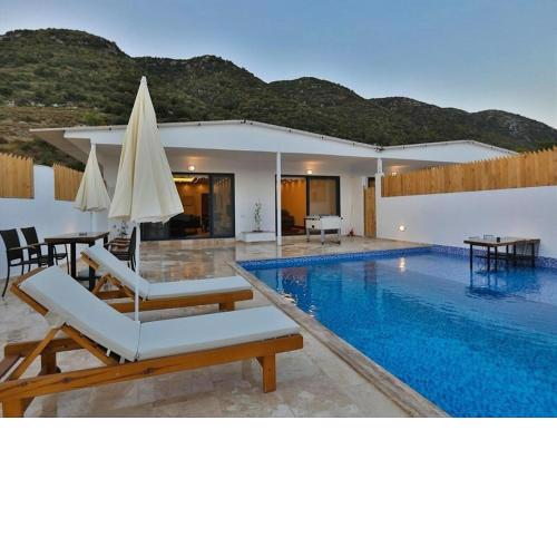 Villa Zeyno 1 bed villa with pool Breakfast included