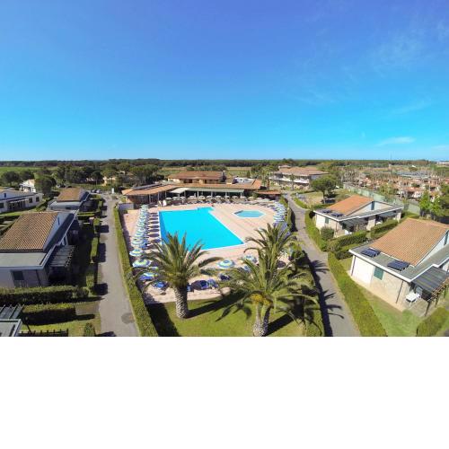 Villaggio Turistico La Cecinella