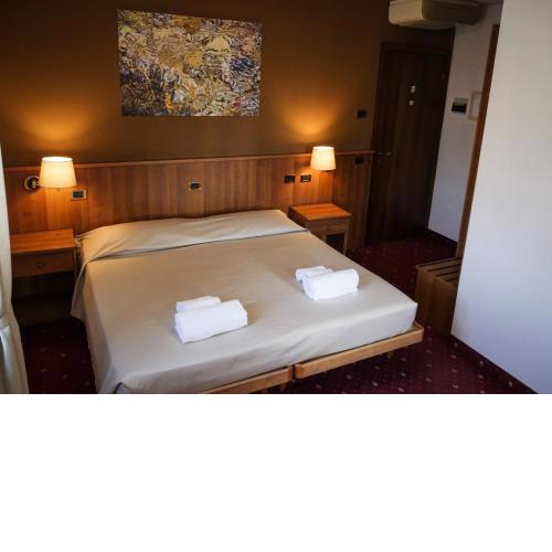 VILLANOVA HOTEL