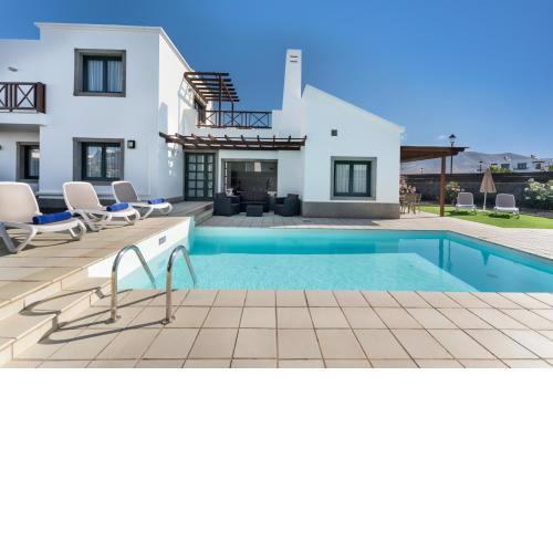 Villas Camelot by Escape Home