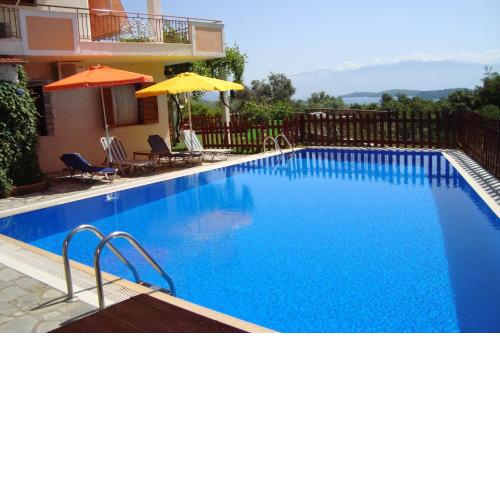 Villa's ground floor apartment with 60 qm swimming pool