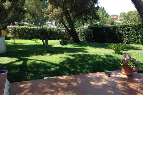 VILLASIMIUS VILLA AND GARDEN, 10 MIN FROM BEACH