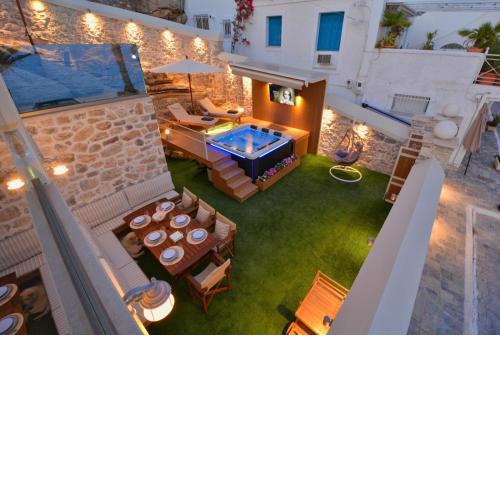 Villasonboard Ermioni Rock Villa jacuzzi seaside & boat dock