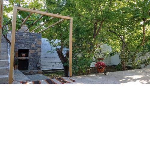 VillaTzer - Traditional house with fireplace and garden