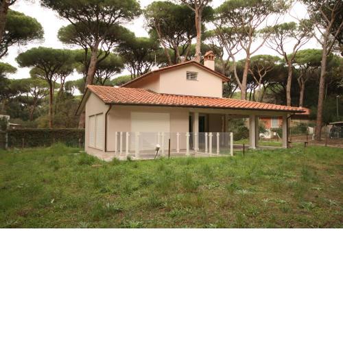 Villetta a 300 m dal mare con giardino e posto auto