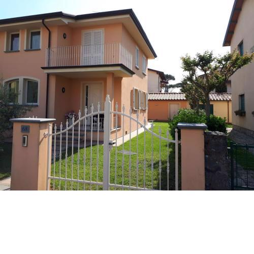 VILLETTA CON GIARDINO