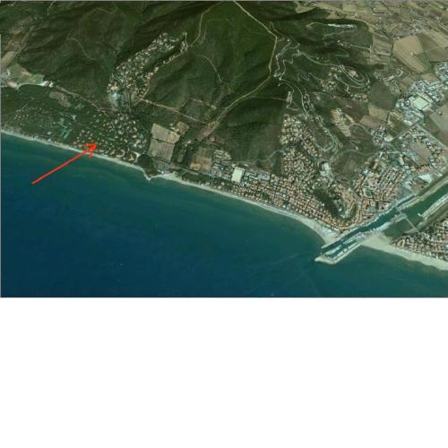 Villetta indipendente a 50 metri dal mare