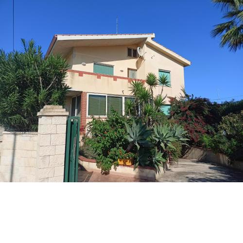 Villetta sul mare con posto auto