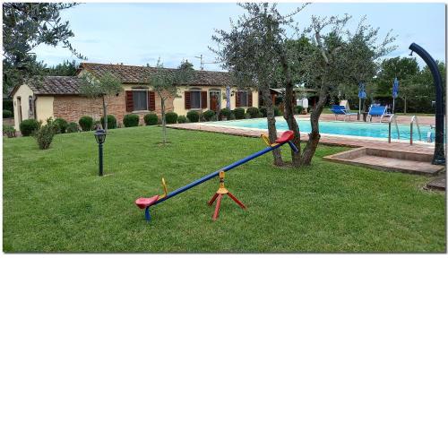 Villino Cortona - holiday home with pool, wifi and Ac, based in Tuscany