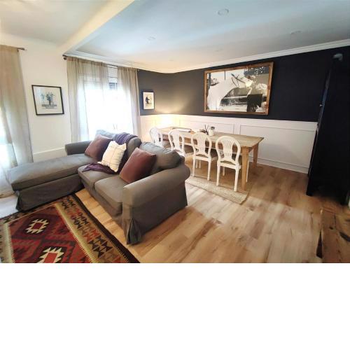 Vintage Boutique Apartment near Center and Beaches