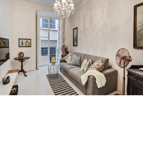 Vintage Design Apartment by Wonderful Italy