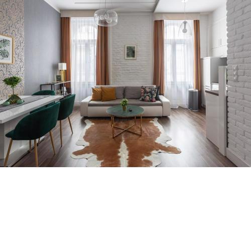 Vintage Downtown Home by Izabell