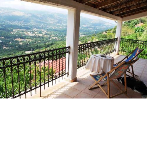 Vintage relaxing Villa with garden & amazing view!