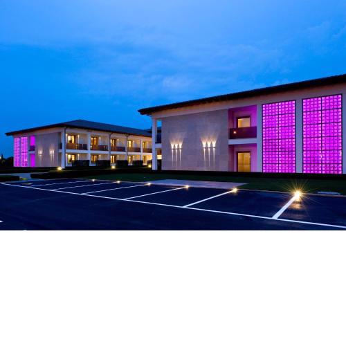 Viola Mhotel
