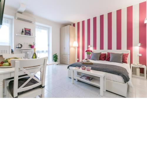 Violet Home - Loreto