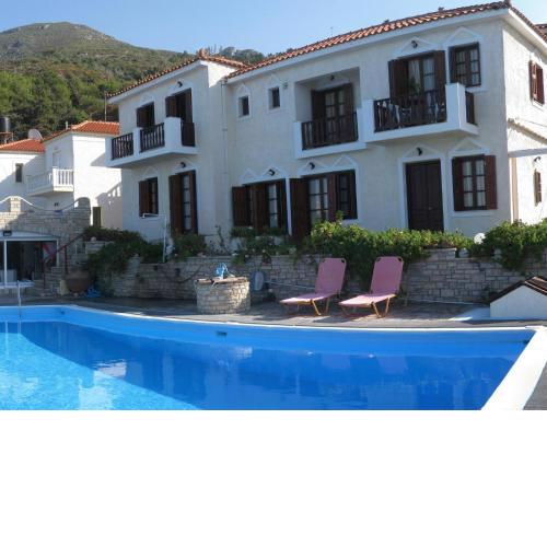 Violetta Seaside Studios&Apartments