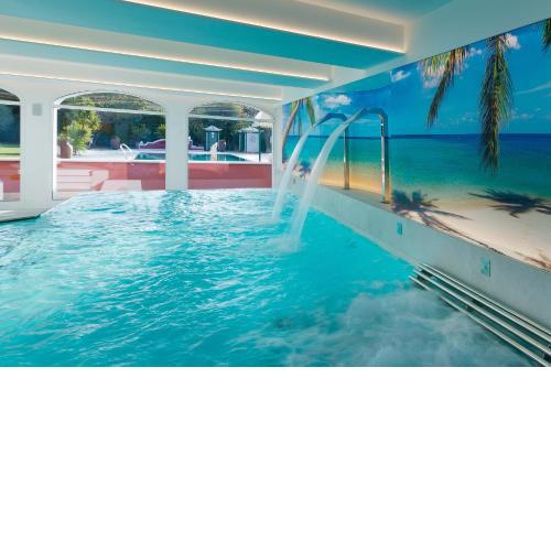 Vip's Motel Luxury Accommodation & Spa