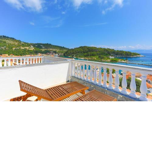 Vista Mare Faros