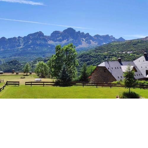 Vista Telera LAE Panticosa - Los Altos de Escarrilla - tucasaenlospirineos