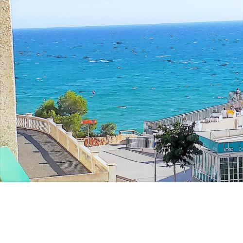 Vistas al Mar, 50 metros Playa y Centro, Cama Queen size