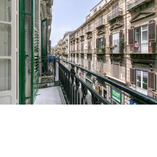 Vittorio Emanuele Charming Central Flats