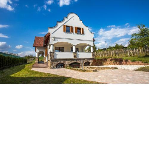 VIVAZA Villa Szigliget