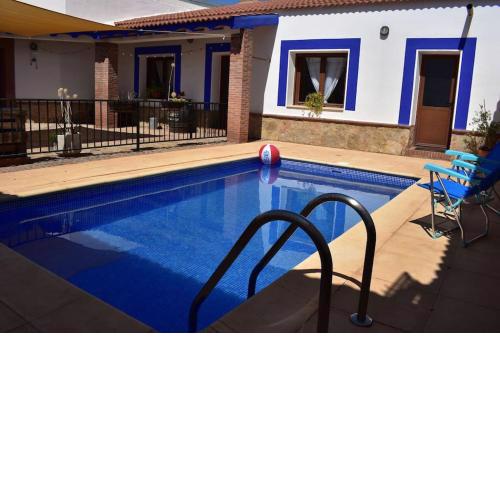 Vivienda con piscina y cocina campera
