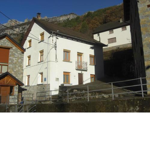 Vivienda Lanzón