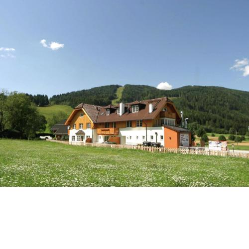Vogue Apartment in Sankt Margarethen im Lungau near Ski Lift