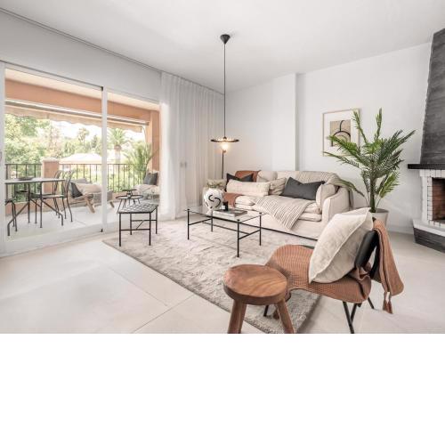 Vogue styled flat in the heart of Nueva Andalucía