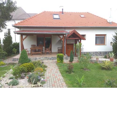 Völgykapu Vendégház