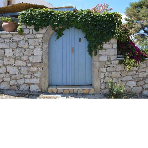 Volta Stonehouse Apartments